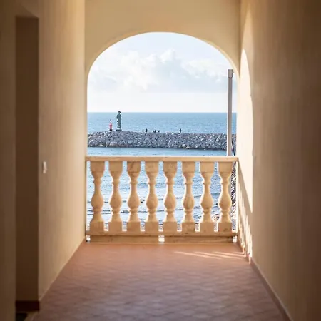 Sea View Apartment San Vincenzo Exterior photo